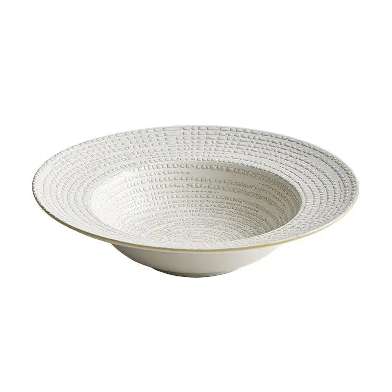 Assiette soupe céramique texture irrégulière style artisanal restaurant