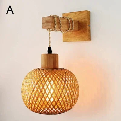 Wandleuchte aus Rattan und Holz im japanischen Stil für die Inneneinrichtung