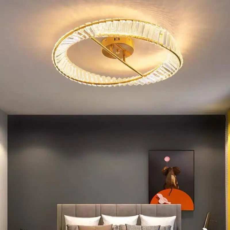 Moderner Kronleuchter in Gold mit LED-Kristallringen - vue 3 sur 9