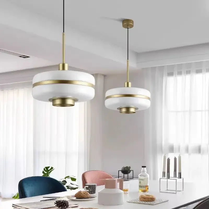 suspension en verre laiteux moderne pour intérieur élégant - vue 4 sur 7