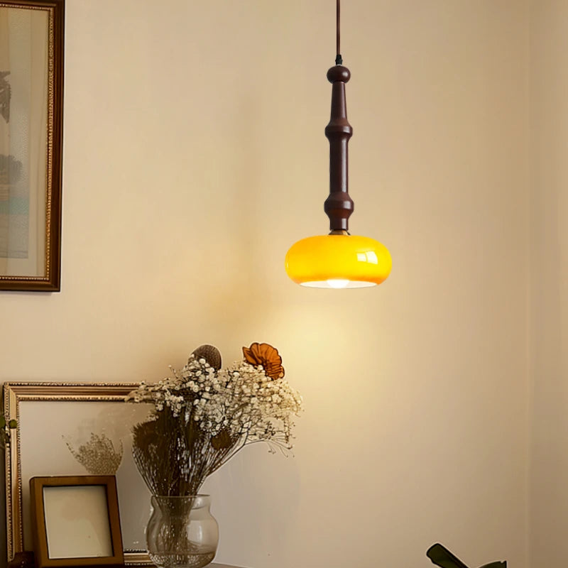 Moderne und kreative Pendelleuchte aus Holz und Glas - vue 3 sur 10