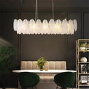 Moderner Glas-Kronleuchter mit Federn und LED-Beleuchtung