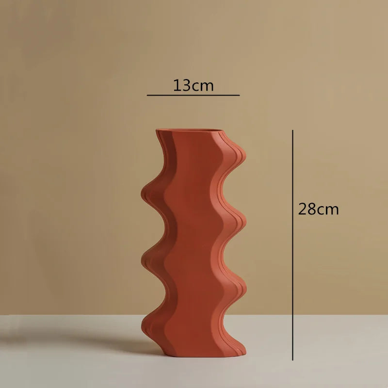 vase en céramique géométrique pour arrangements floraux artisanaux - vue 8 sur 11