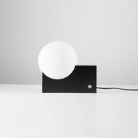 lampe de bureau led design nordique pour décoration intérieure