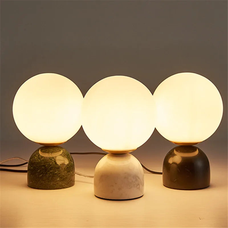 lampe à poser en marbre et verre pour intérieur élégant - vue 2 sur 9