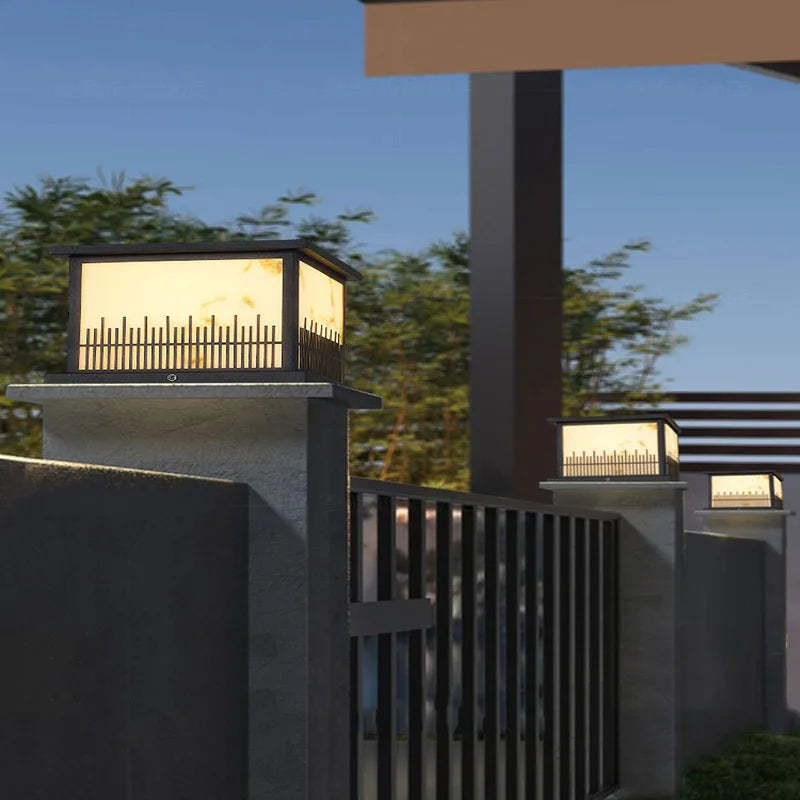 lampe solaire led pour jardin avec télécommande et couleurs variables - vue 3 sur 9