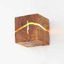 applique murale led en bois massif et résine faite à la main