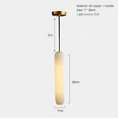 Moderner Kronleuchter aus Naturmarmor und Kupfer im minimalistischen Design für stilvolle Dekoration