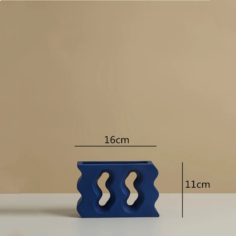 vase en céramique géométrique pour arrangements floraux artisanaux - vue 9 sur 11