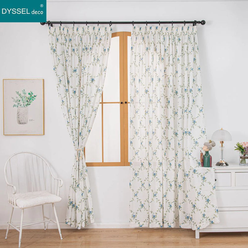 Rideau voile transparent motif floral style moderne salon