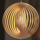 Pendelleuchte aus Holz im nordischen Design für Restaurant