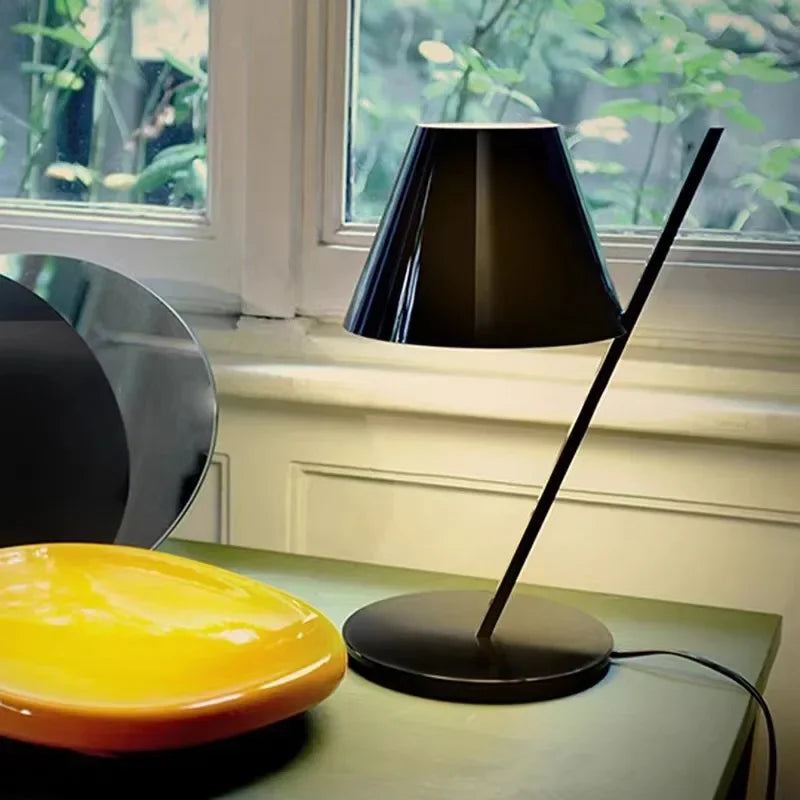 Italy Design Table Light Desk Lamp for Bedroom Living Area - vue 2 sur 8