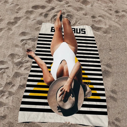 serviette de plage géométrique bauhaus microfibre absorbante - vue 5 sur 6
