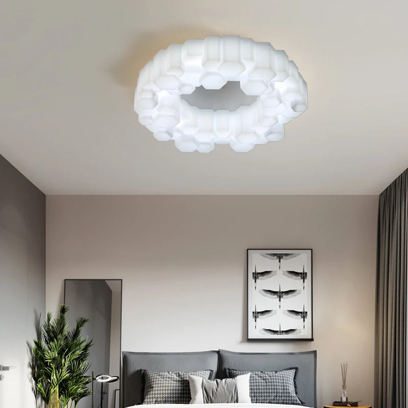 LED-Deckenleuchte in Wolkenform im nordischen, minimalistischen Design - vue 3 sur 8