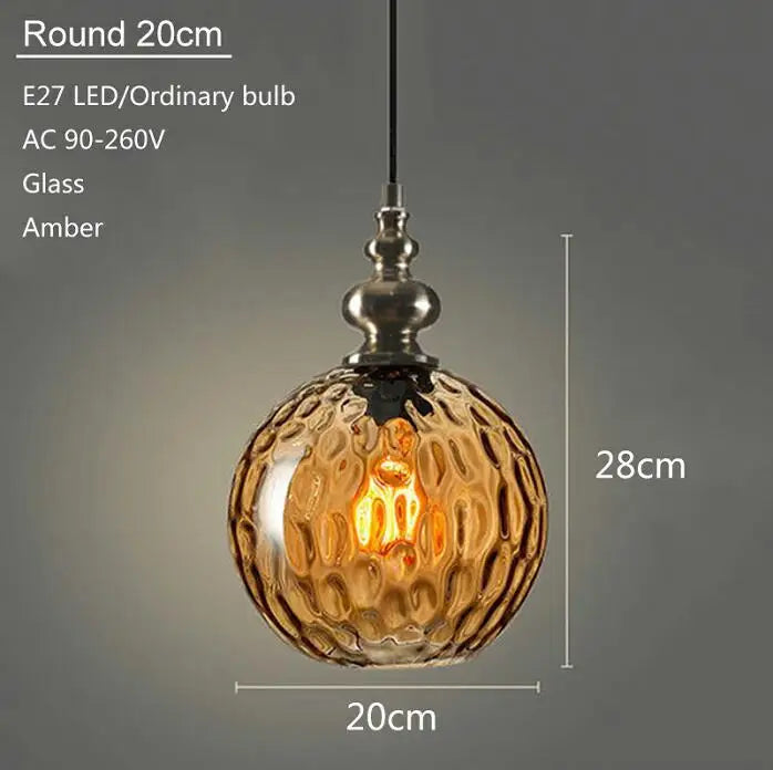 Moderne Pendelleuchte aus Glas für elegante Inneneinrichtung