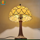 Nordische Tischlampe aus antikem Glas im Tiffany-Stil