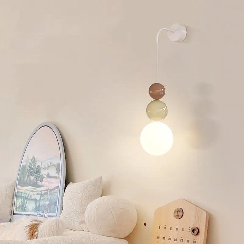 Applique murale LED macaron en résine - vue 4 sur 16
