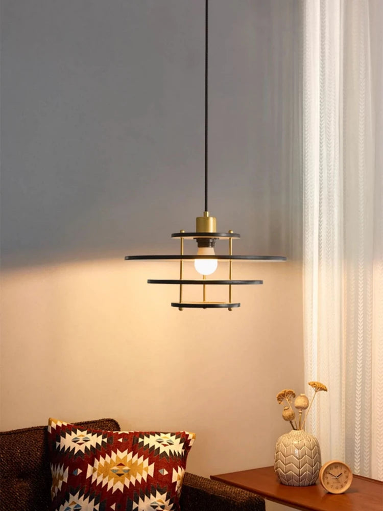 lustre en bois massif style médiéval pour restaurant et bar - vue 4 sur 10