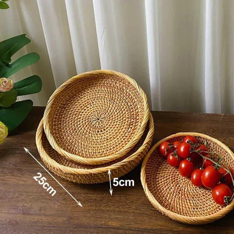 panier rond en rotin tressé pour fruits et collations - vue 4 sur 13