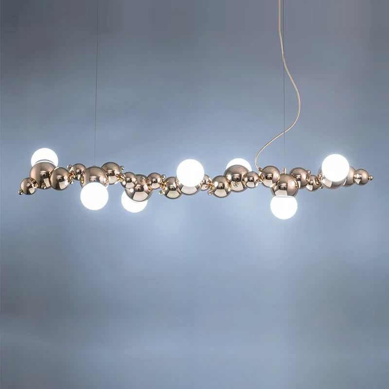 suspension design led art déco en or chromé pour intérieur élégant