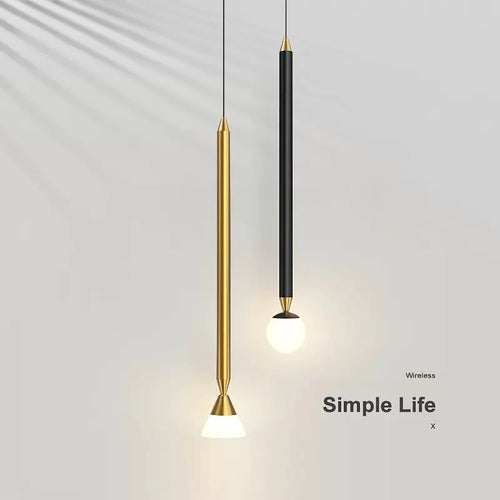 Kreative, schlichte Pendelleuchte mit langem Kabel aus Glas und Aluminium - vue 2 sur 10