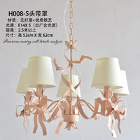 lustre en ruban rose pour chambre d'enfant élégante