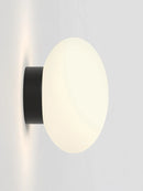 Minimalistische Glas-Wandleuchte für moderne Innenräume