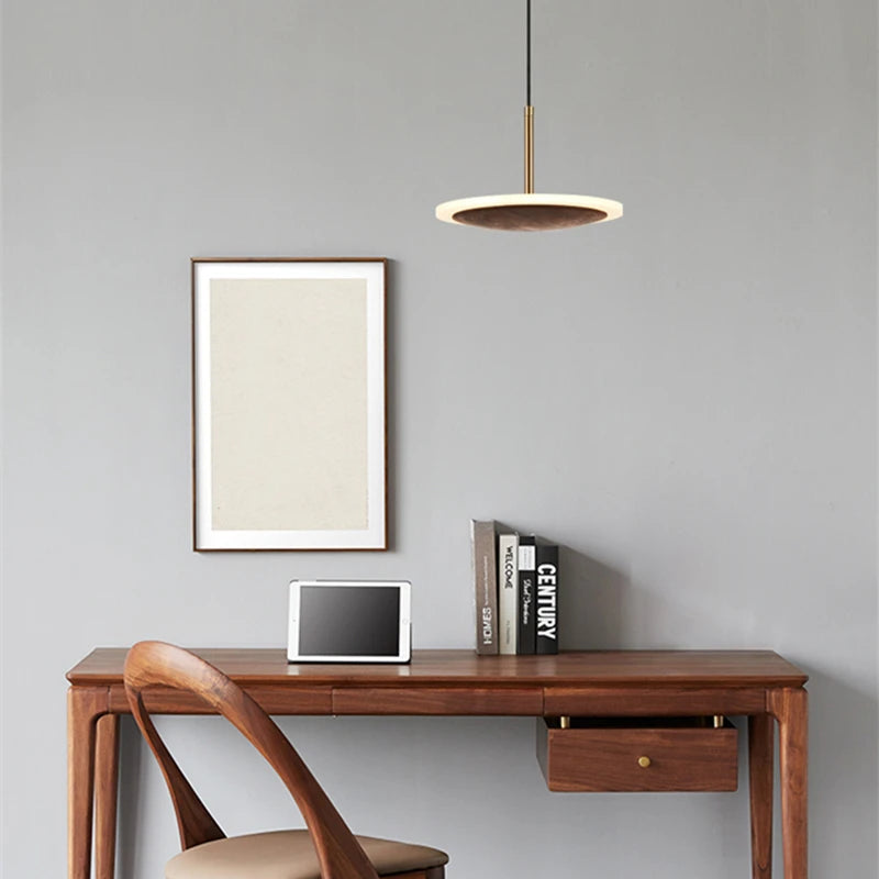 Suspension design ronde Led en noyer noir - vue 4 sur 9