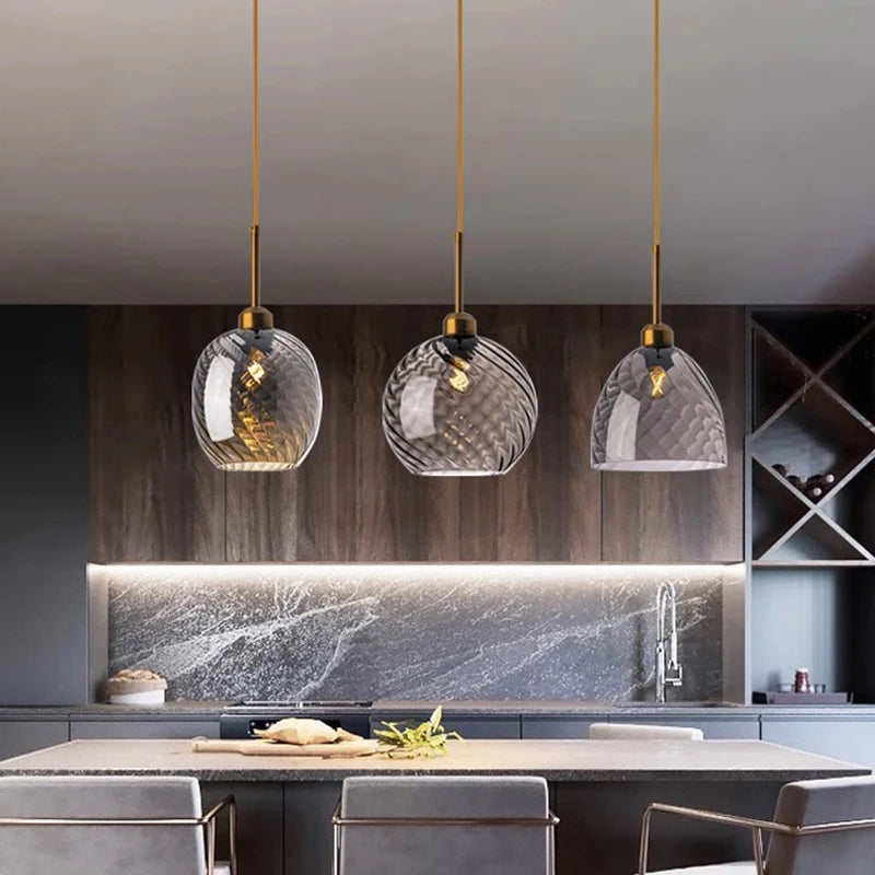 Suspension nordique forme en verre fumé pour éclairage intérieur - vue 4 sur 18