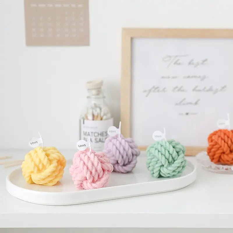 bougie parfumée en forme de boule en cire de soja décorative et mignonne - vue 4 sur 14