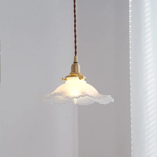 Dekorative nordische Vintage-Pendelleuchte aus Glas und Messing