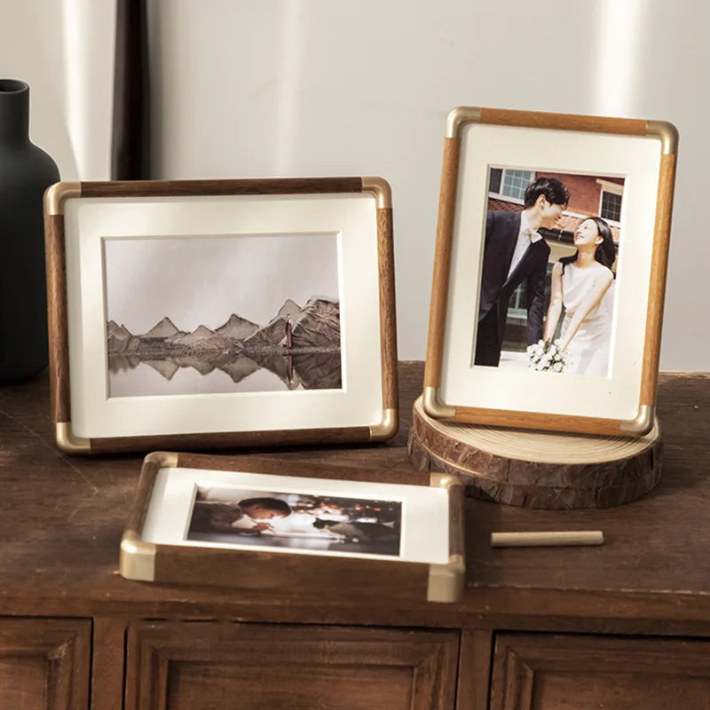 cadre photo en bois avec coin en cuivre pour décoration élégante - vue 4 sur 7