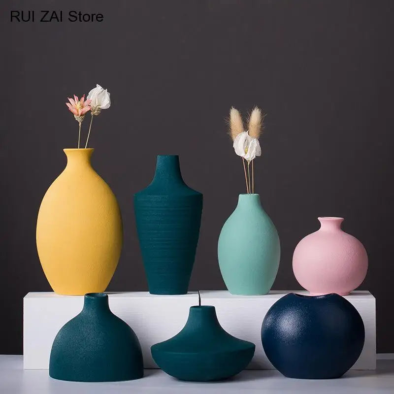 Ceramic Small Vase for Home Decoration, Simple and Modern, Round Flowers, Solid Color, New