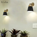 Moderne Wandleuchte aus Eisen für elegante Inneneinrichtung