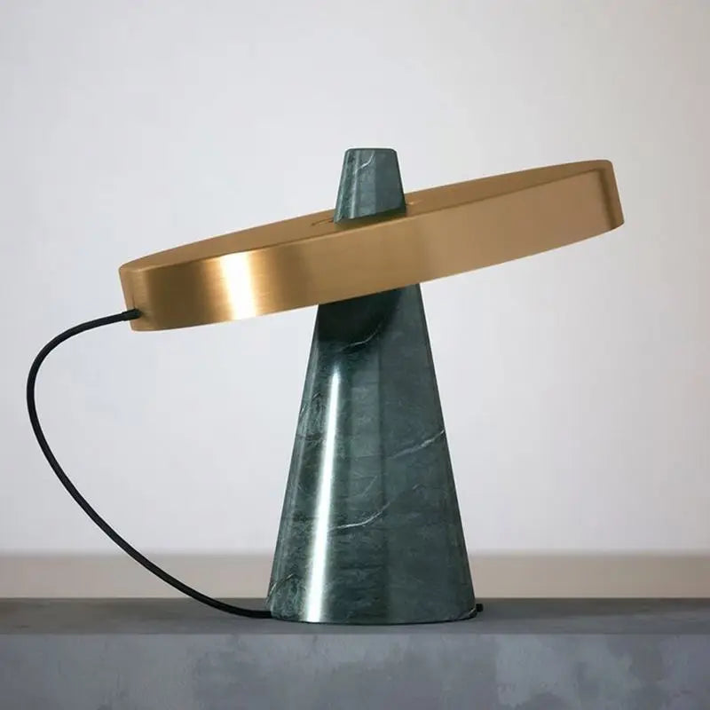 lampe de bureau vintage en marbre style européen simple et créatif - vue 3 sur 7