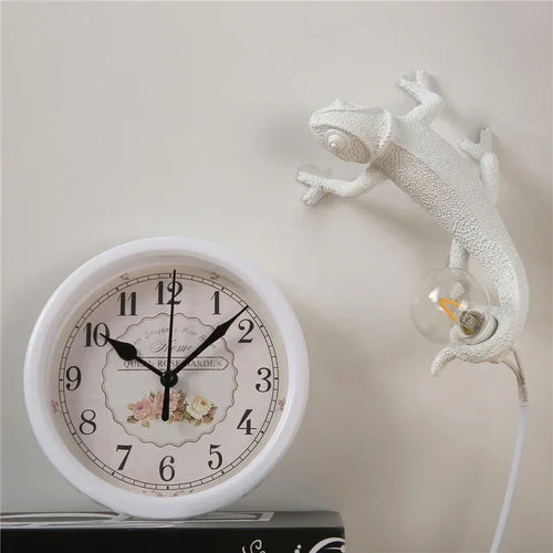 lampe de bureau lézard caméléon moderne et ludique en résine - vue 12 sur 11