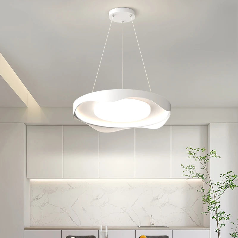 Moderne Pendelleuchte im nordischen Rundholz-Stil mit Augenschutz - vue 5 sur 9