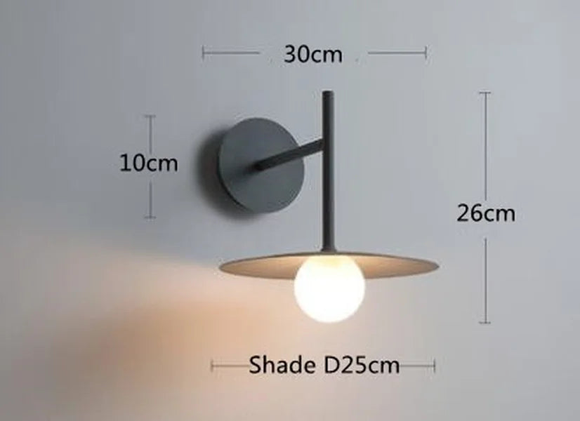 Moderne LED-Wandleuchte mit schwenkbarem Arm für den Innenbereich