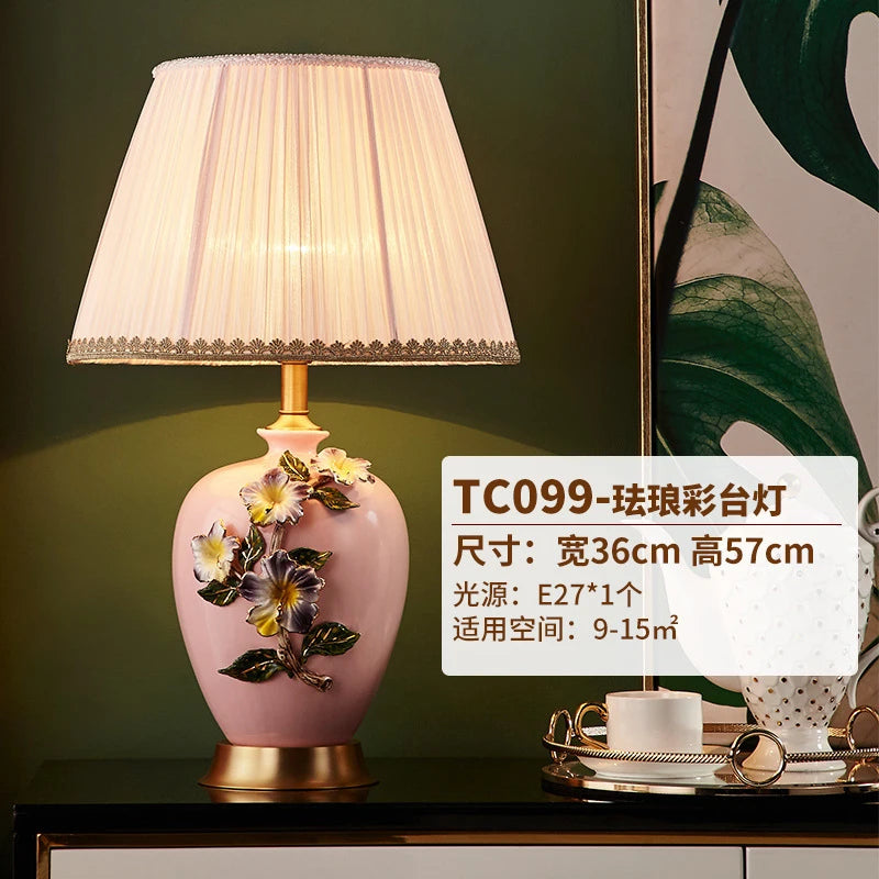 lampe à poser en céramique colorée pour décoration intérieure