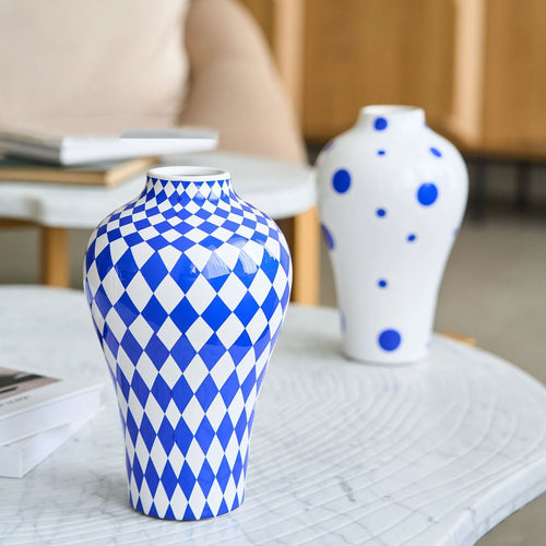 vase en céramique motif géométrique pour décoration florale artisanale