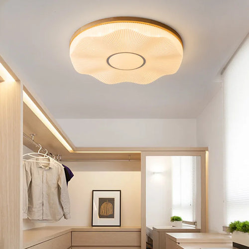Kreative LED-Deckenleuchte aus Holz im nordischen Loft-Design
