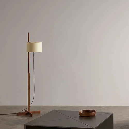 lampe de sol en bois massif abat-jour tissu nordique décoration intérieure