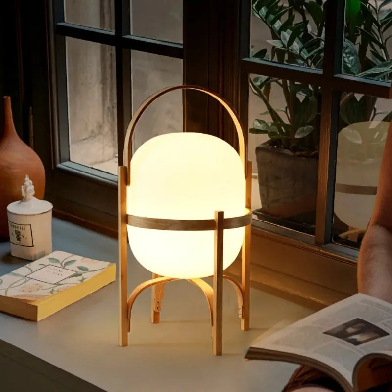 lampe de table nordique portable en verre avec panier en bois - vue 6 sur 12