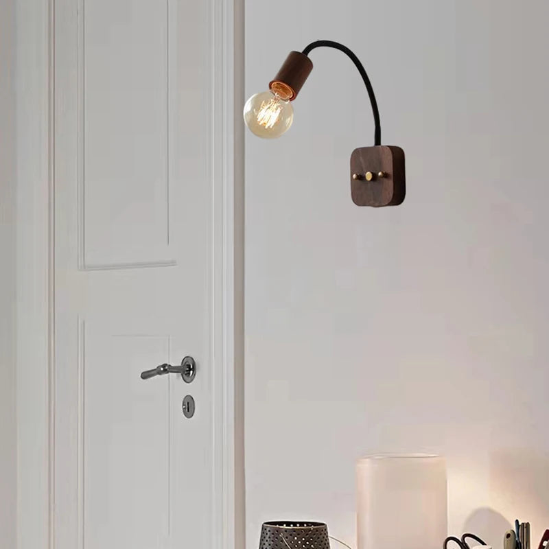 Petites appliques murales en bois - vue 4 sur 8