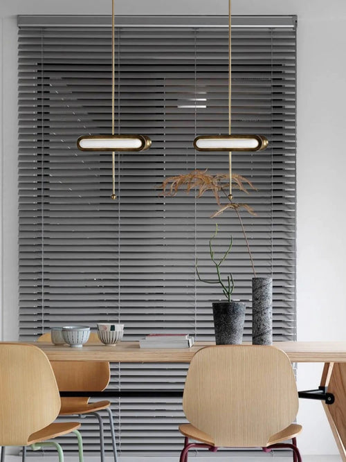 Minimalistische Pendelleuchte im modernen Design für ein elegantes Interieur - vue 5 sur 9
