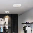 Quadratischer LED-Spot mit Blendschutz für Deckenmontage