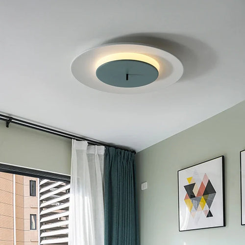 Moderner, minimalistischer LED-Deckenleuchte aus Eisen und Acryl mit Farblicht - vue 2 sur 14