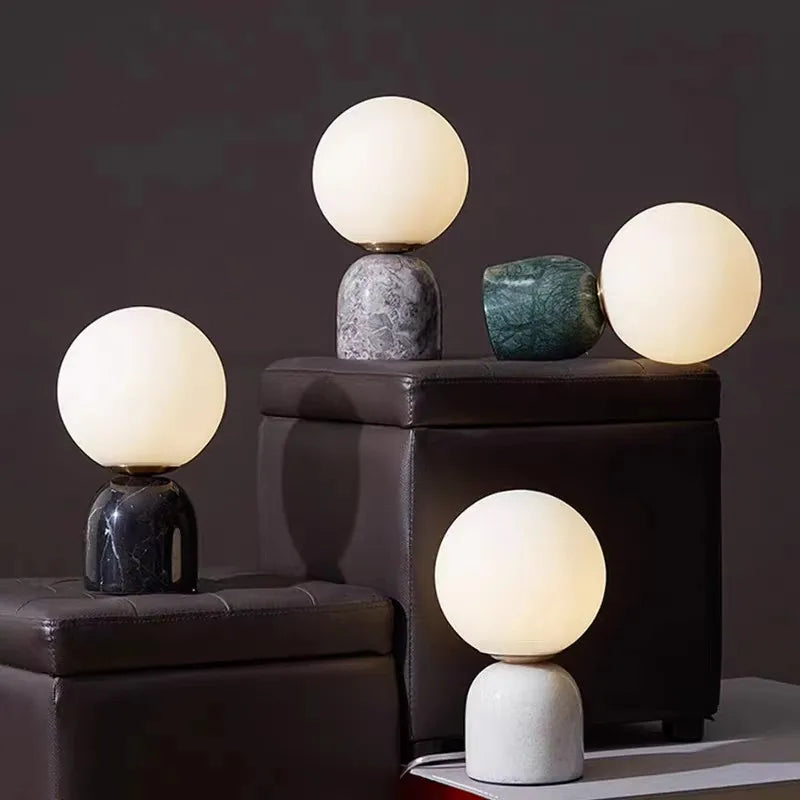 lampe à poser en marbre et verre pour intérieur élégant - vue 3 sur 9