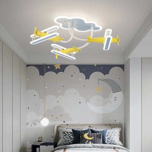 Deckenleuchte Flugzeug aus Holz für modernes und gemütliches Kinderzimmer - vue 5 sur 8