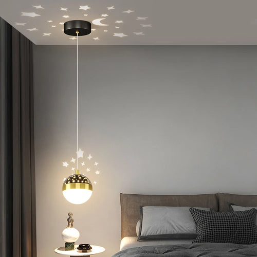 Moderner minimalistisch-luxuriöser Kronleuchter mit Sternenhimmel-Projektion